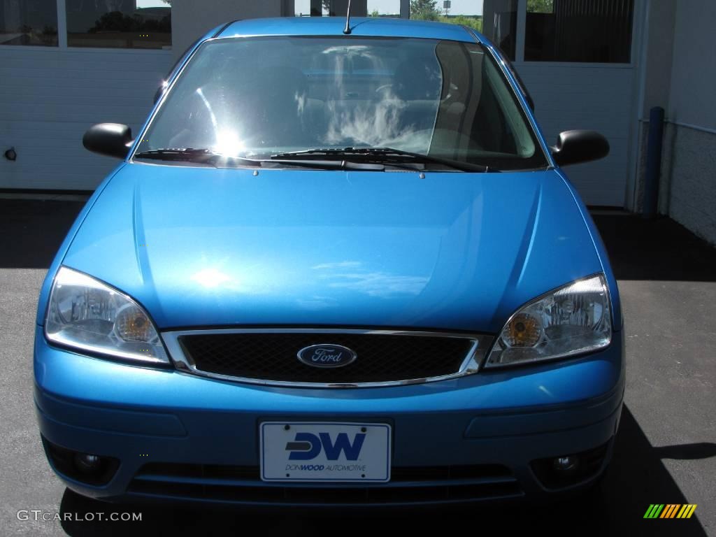 2007 Focus ZX4 SES Sedan - Aqua Blue Metallic / Charcoal/Light Flint photo #5