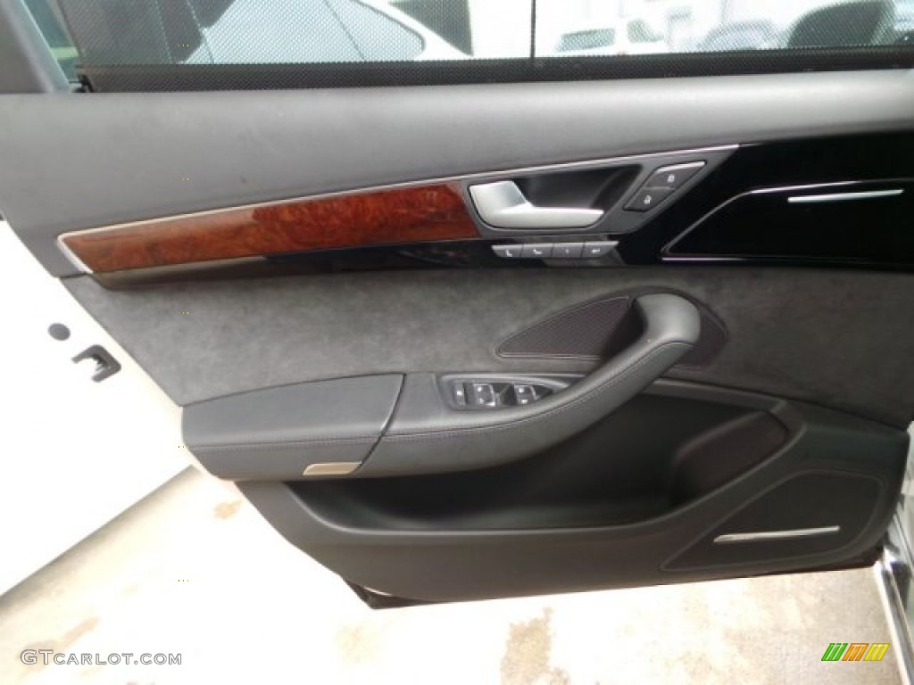 2011 A8 L 4.2 FSI quattro - Ibis White / Black photo #31