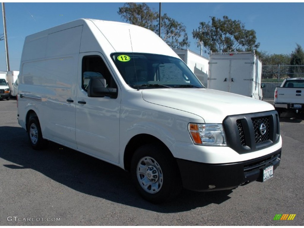 Blizzard White Nissan NV