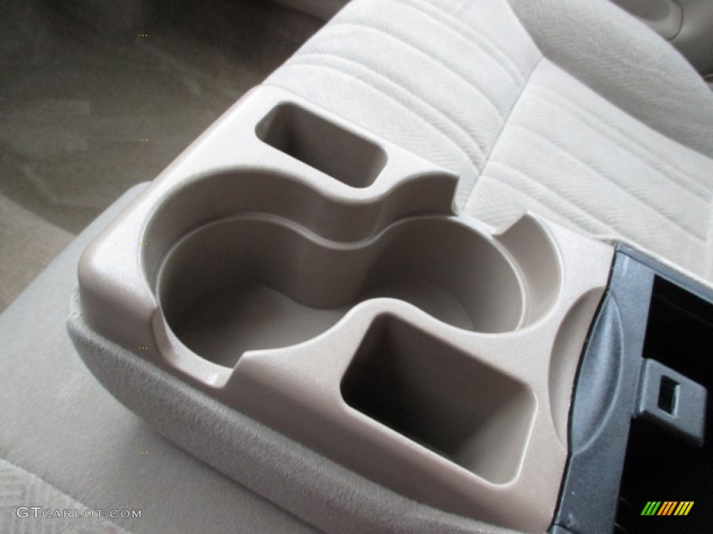 2004 Impala  - Sandstone Metallic / Neutral Beige photo #26