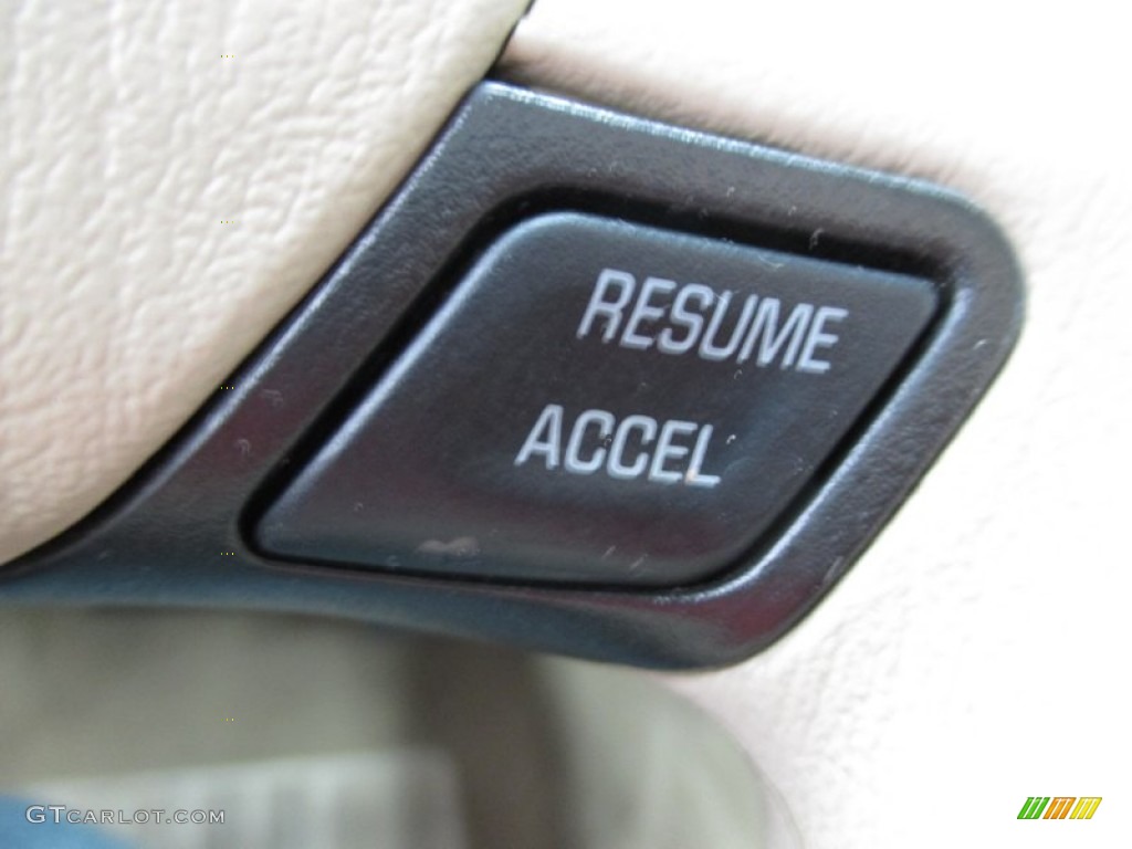 2004 Impala  - Sandstone Metallic / Neutral Beige photo #32