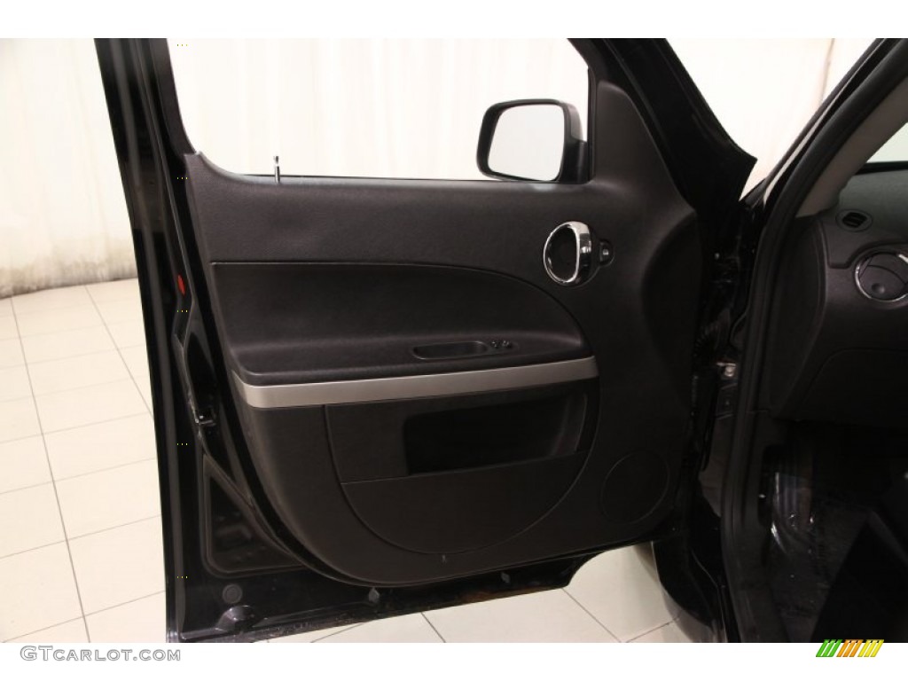 2007 HHR LS - Black / Ebony Black photo #4