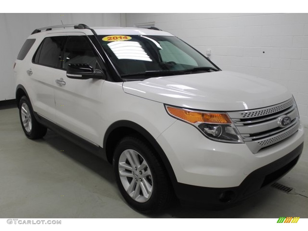 2014 Explorer XLT 4WD - Oxford White / Medium Light Stone photo #1