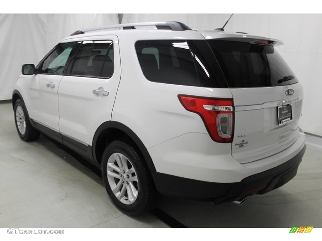 2014 Explorer XLT 4WD - Oxford White / Medium Light Stone photo #4