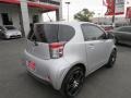 Classic Silver Metallic - iQ  Photo No. 7