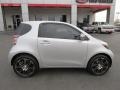 Classic Silver Metallic - iQ  Photo No. 8