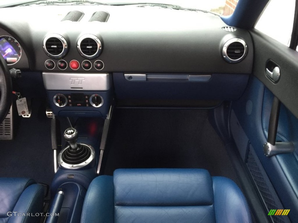 2000 Audi TT 1.8T Coupe Denim Blue Dashboard Photo #102415588