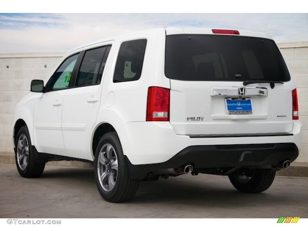 2015 Pilot SE - Taffeta White / Gray photo #2