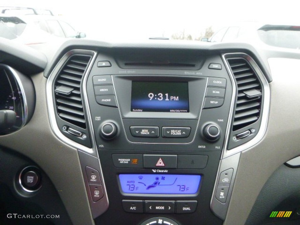2015 Hyundai Santa Fe Limited AWD Controls Photos