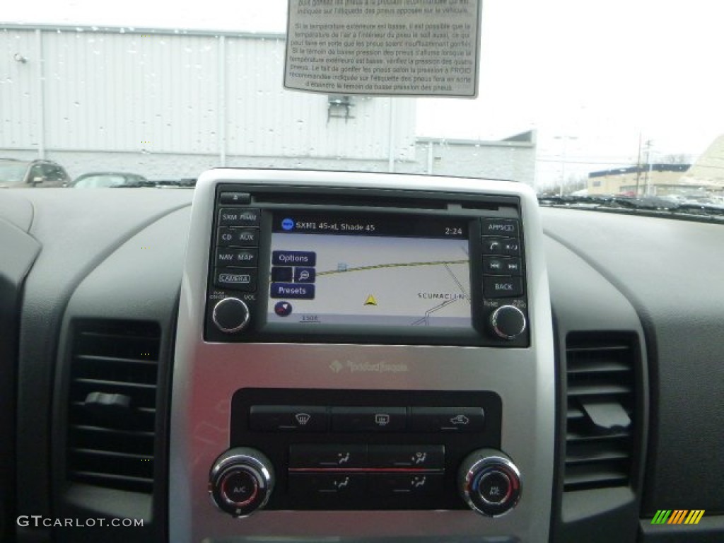 2015 Nissan Titan PRO-4X Crew Cab 4x4 Controls Photo #102430051