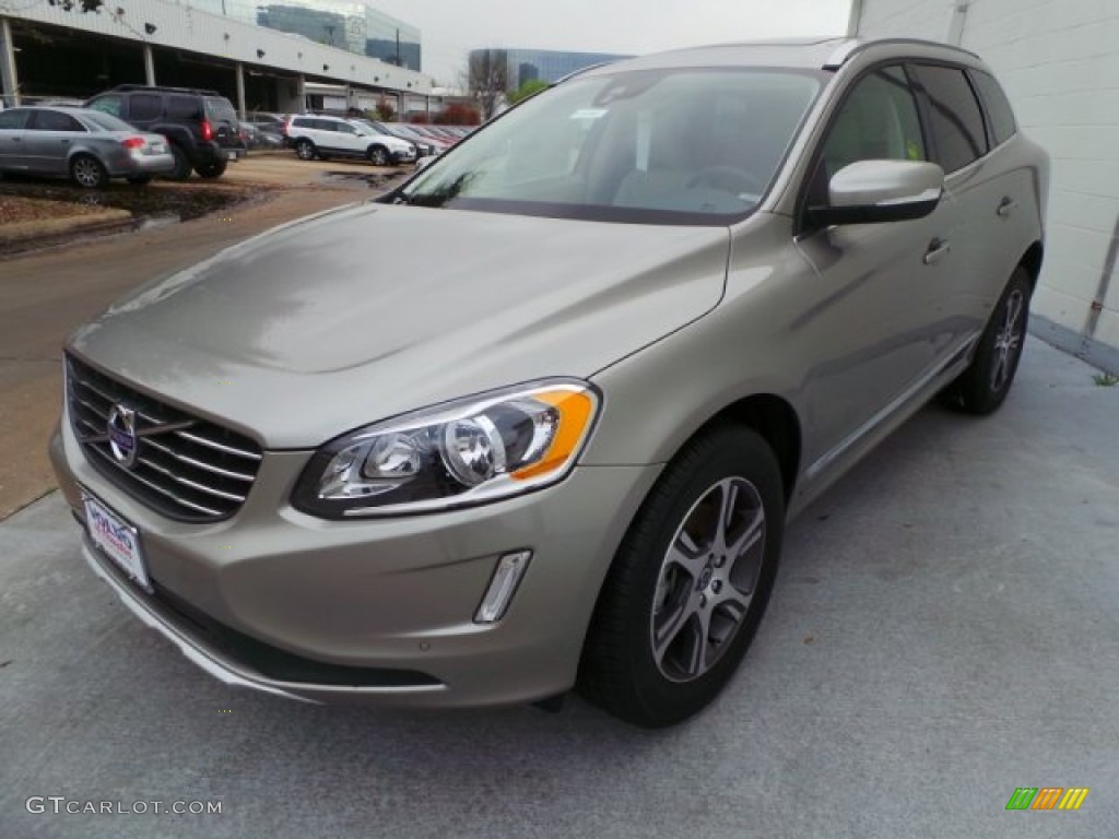 2015 XC60 T6 AWD - Sea Shell Metallic / Soft Beige photo #3