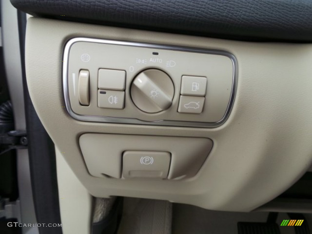 2015 Volvo XC60 T6 AWD Controls Photo #102430658