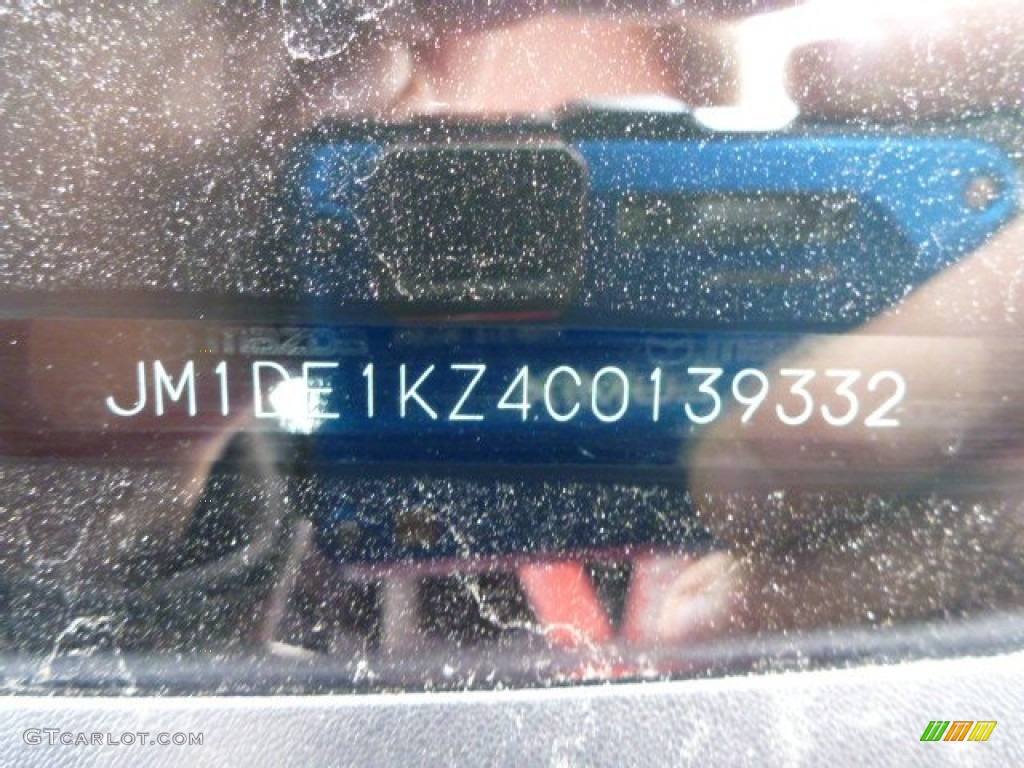 2012 MAZDA2 Sport - True Red / Black photo #25