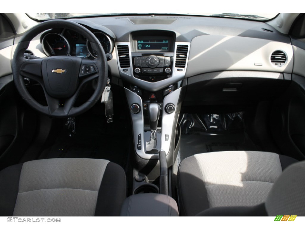 2013 Cruze LS - Summit White / Jet Black/Medium Titanium photo #10