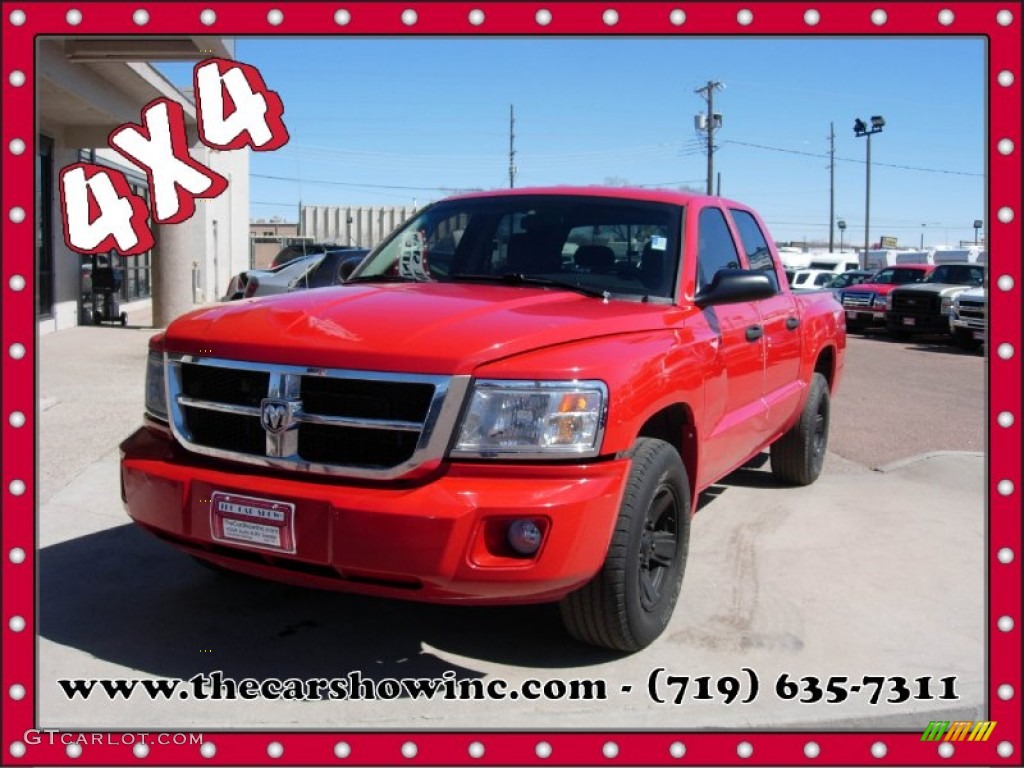 2008 Dakota SLT Crew Cab 4x4 - Flame Red / Dark Slate Gray/Medium Slate Gray photo #1