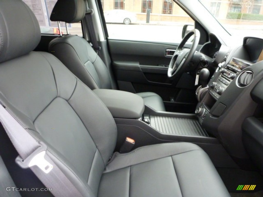 2015 Pilot Touring 4WD - Crystal Black Pearl / Black photo #16