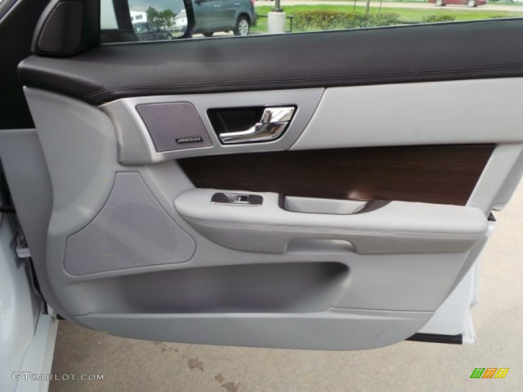 2013 Jaguar XF I4 T Dove/Warm Charcoal Door Panel Photo #102437477
