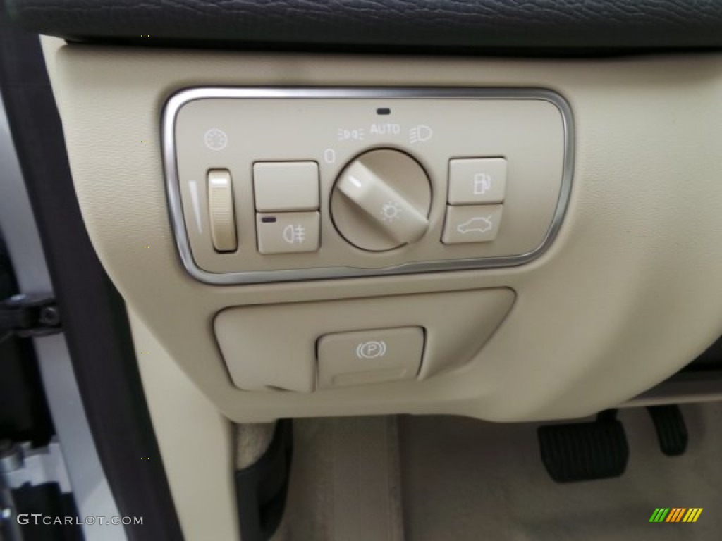 2015 Volvo XC60 T6 AWD Controls Photo #102438164