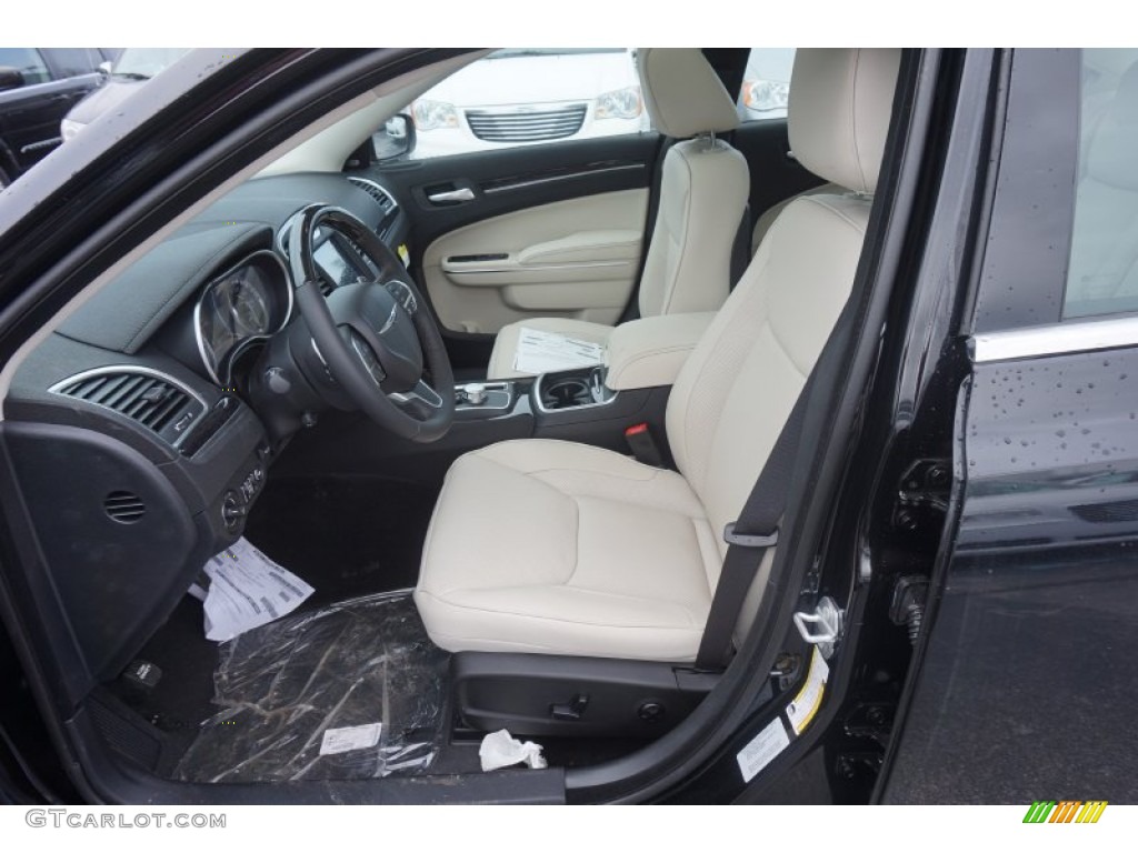 Black/Linen Interior 2015 Chrysler 300 C Photo #102441097