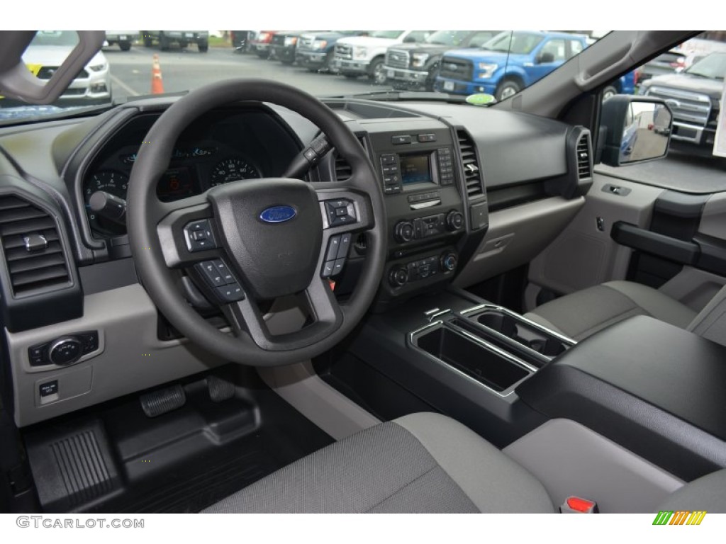 Medium Earth Gray Interior 2015 Ford F150 XLT SuperCab Photo #102441622