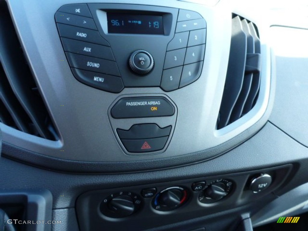 2015 Ford Transit Van 250 LR Regular Controls Photos