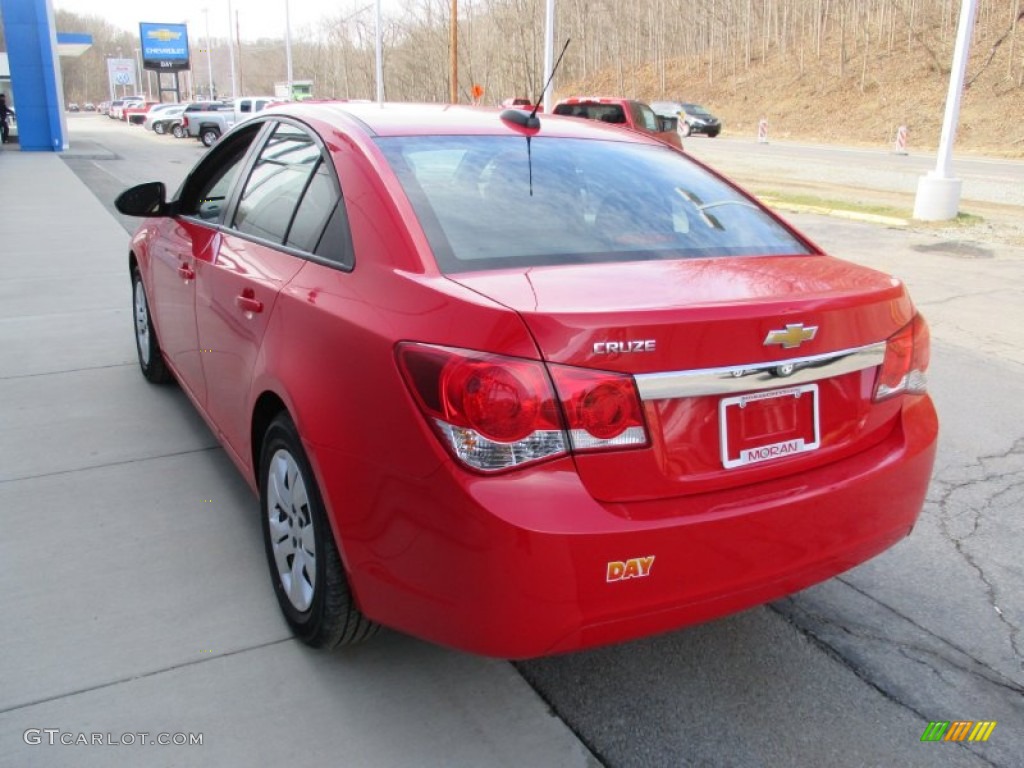 2015 Cruze LS - Red Hot / Jet Black/Medium Titanium photo #7