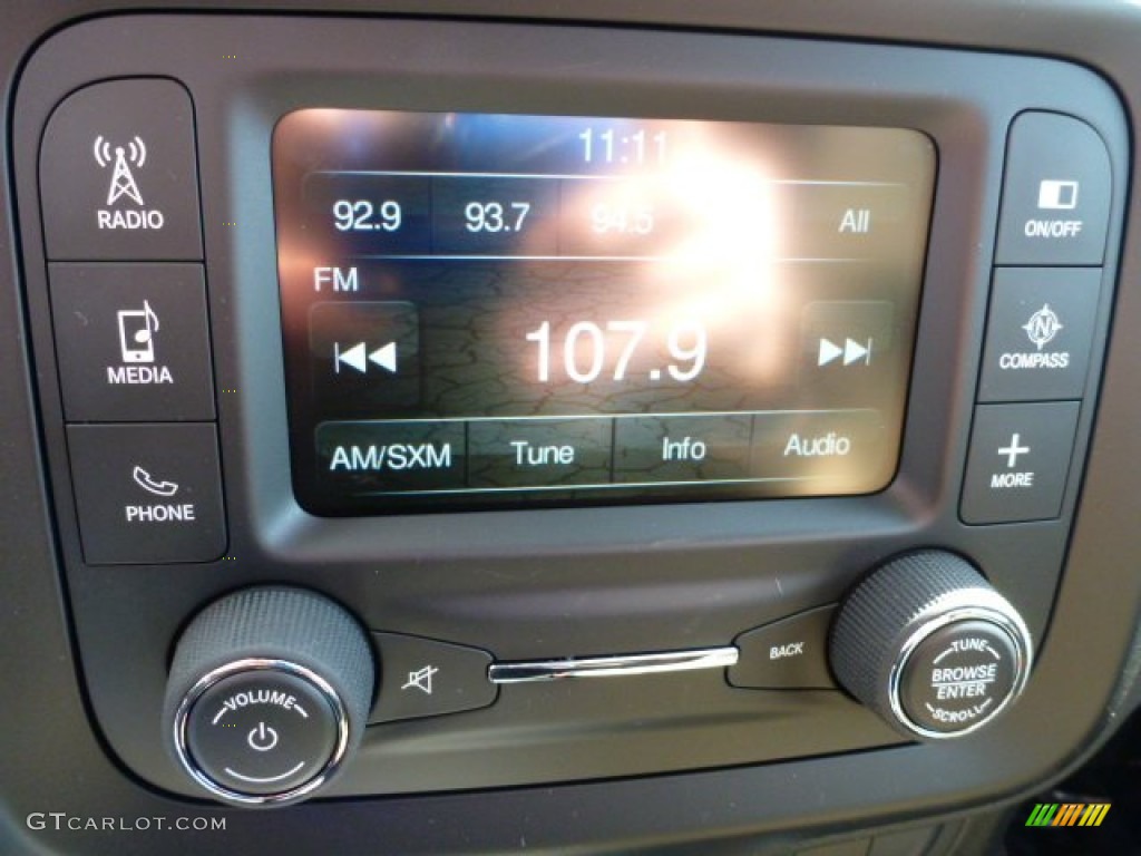 2015 Jeep Renegade Latitude Audio System Photo #102450188