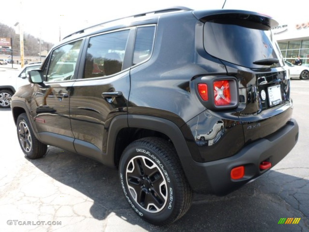 Black 2015 Jeep Renegade Trailhawk 4x4 Exterior Photo #102450271