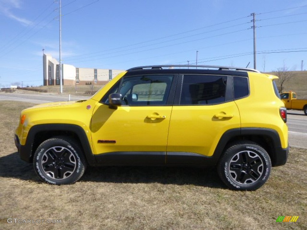 2015 Renegade Trailhawk 4x4 - Solar Yellow / Black photo #2