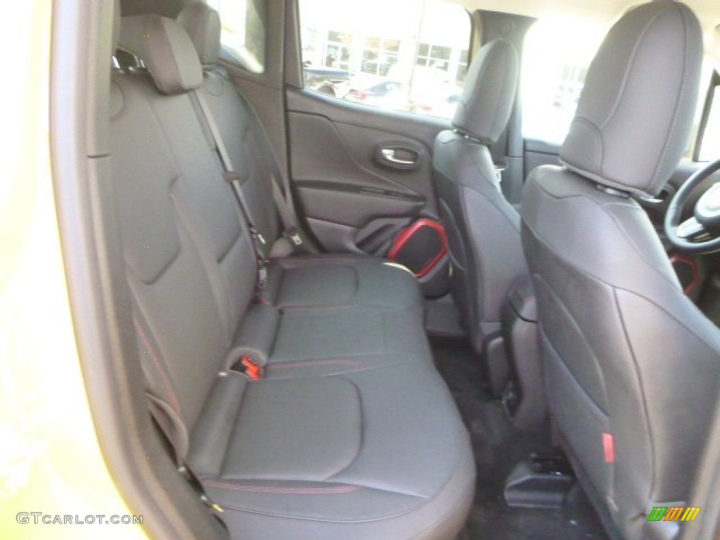 Black Interior 2015 Jeep Renegade Trailhawk 4x4 Photo #102451291