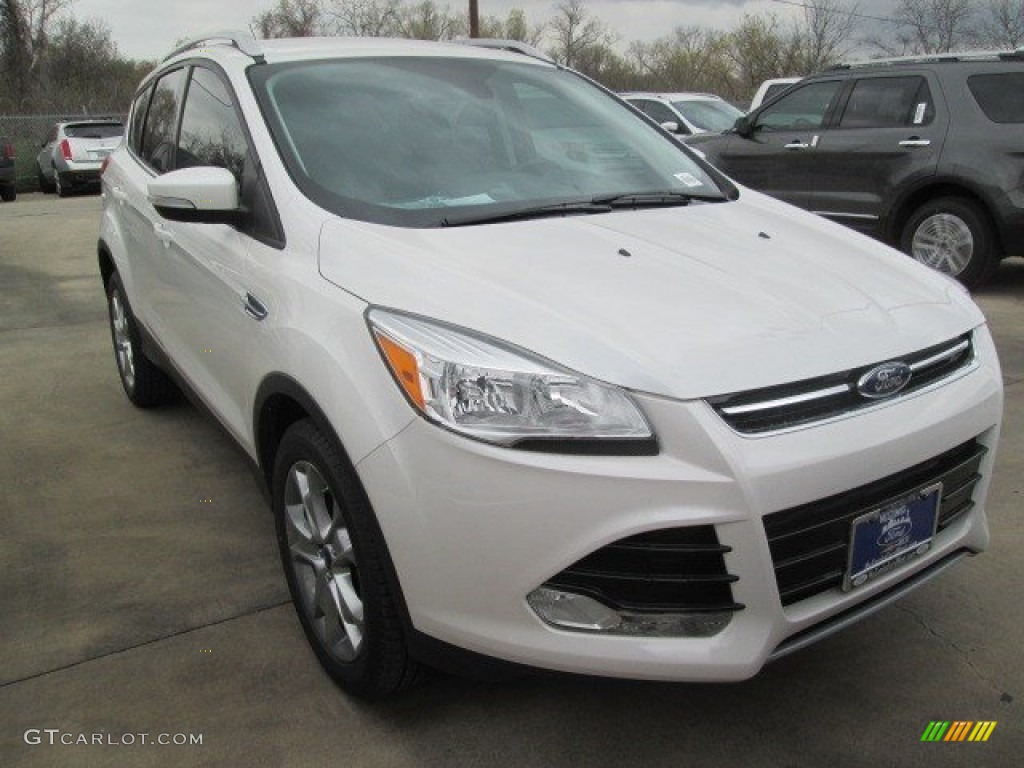 White Platinum Metallic Tri-Coat Ford Escape