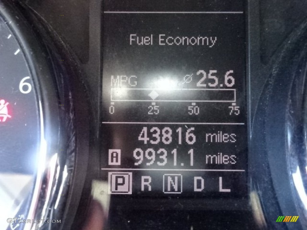 2011 Rogue SV AWD - Silver Ice Metallic / Gray photo #10
