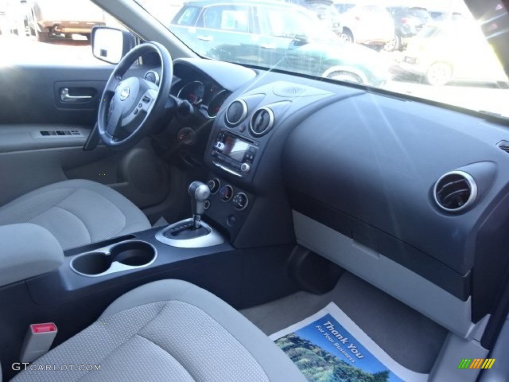 2011 Rogue SV AWD - Silver Ice Metallic / Gray photo #18