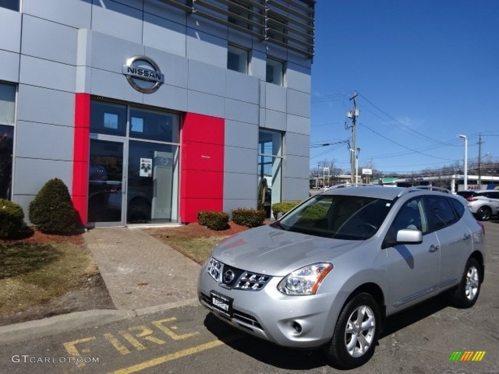 2011 Rogue SV AWD - Silver Ice Metallic / Gray photo #27