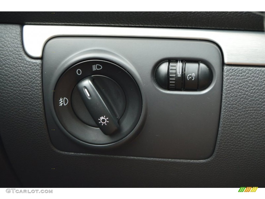 2007 Volkswagen GTI 4 Door Controls Photo #102460736