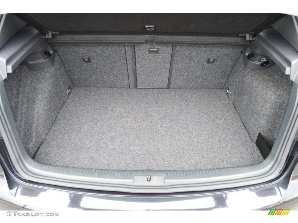 2007 Volkswagen GTI 4 Door Trunk Photo #102460856