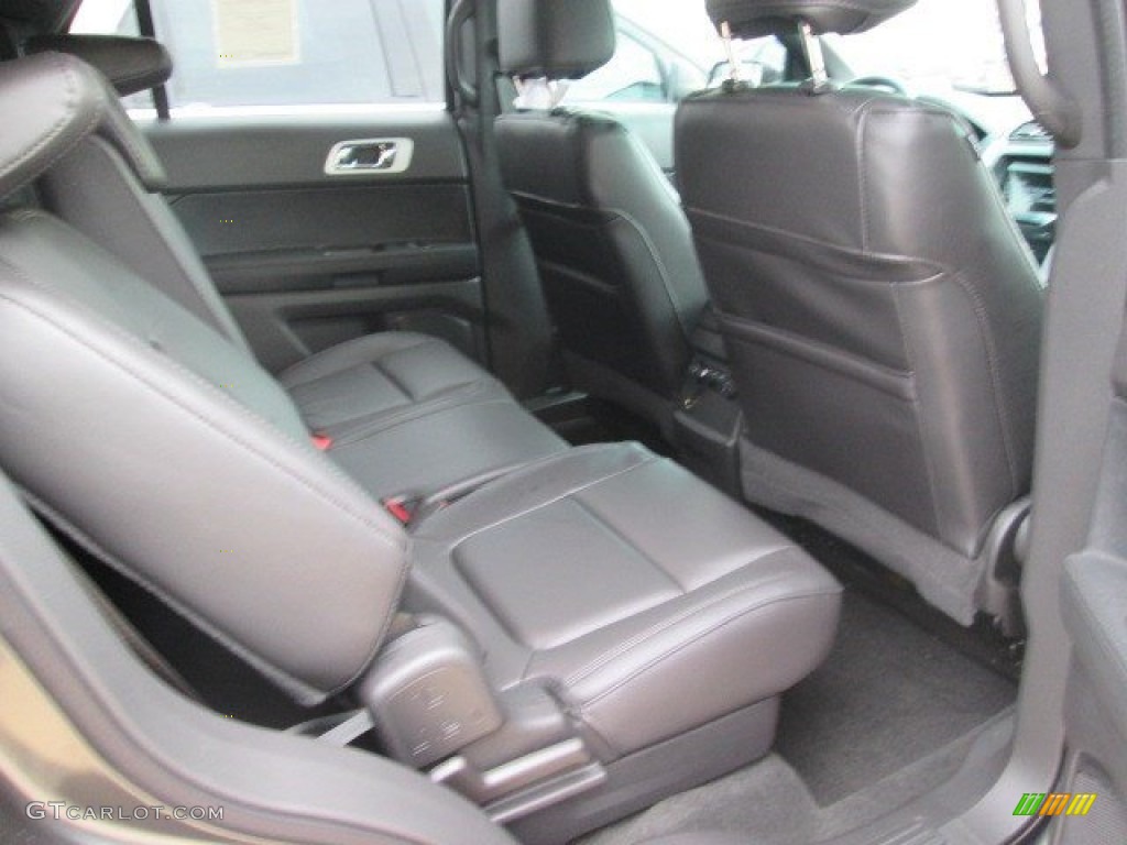 2015 Explorer XLT - Magnetic / Charcoal Black photo #4