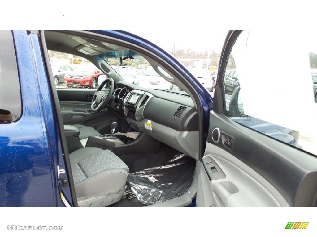 2015 Tacoma V6 Access Cab 4x4 - Blue Ribbon Metallic / Graphite photo #14