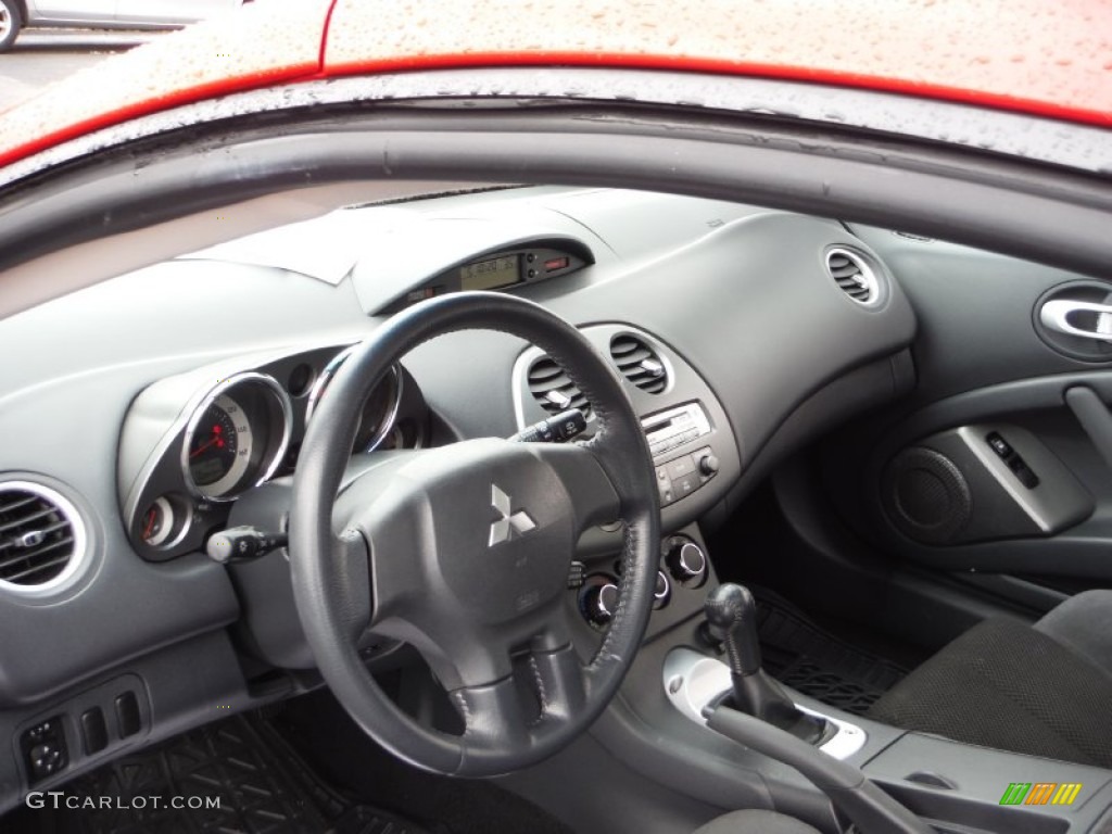 2007 Eclipse GS Coupe - Pure Red / Dark Charcoal photo #15