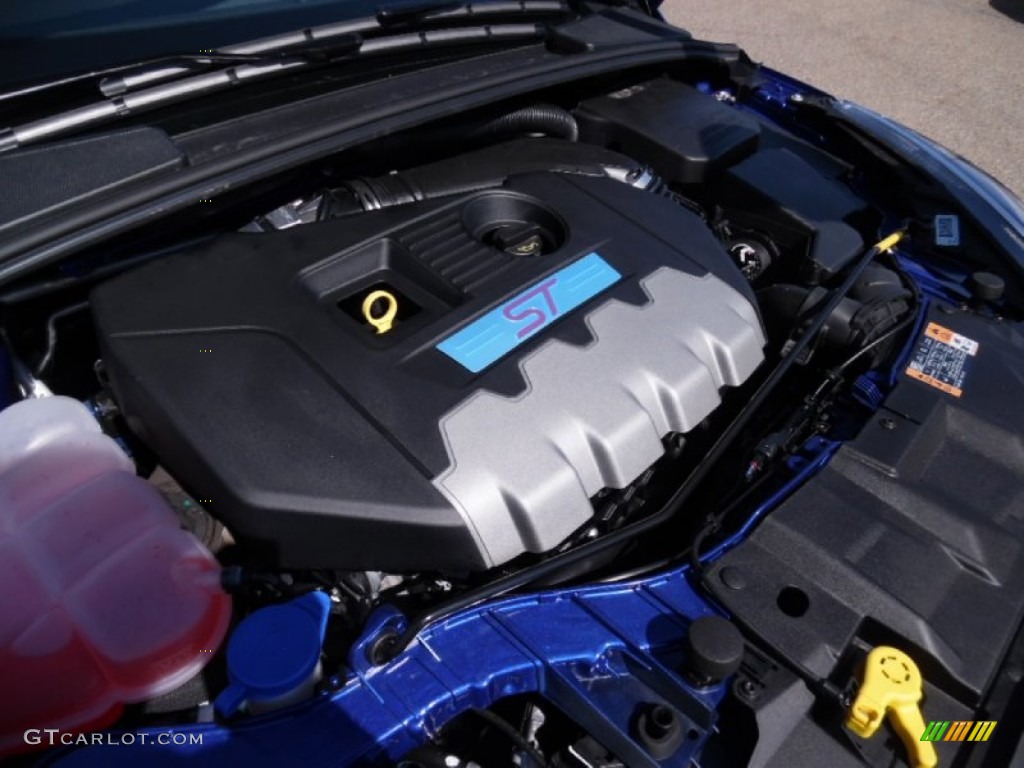 2015 Ford Focus ST Hatchback Engine Photos