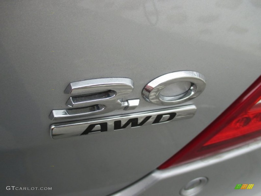 2015 Jaguar XJ XJ AWD Marks and Logos Photos