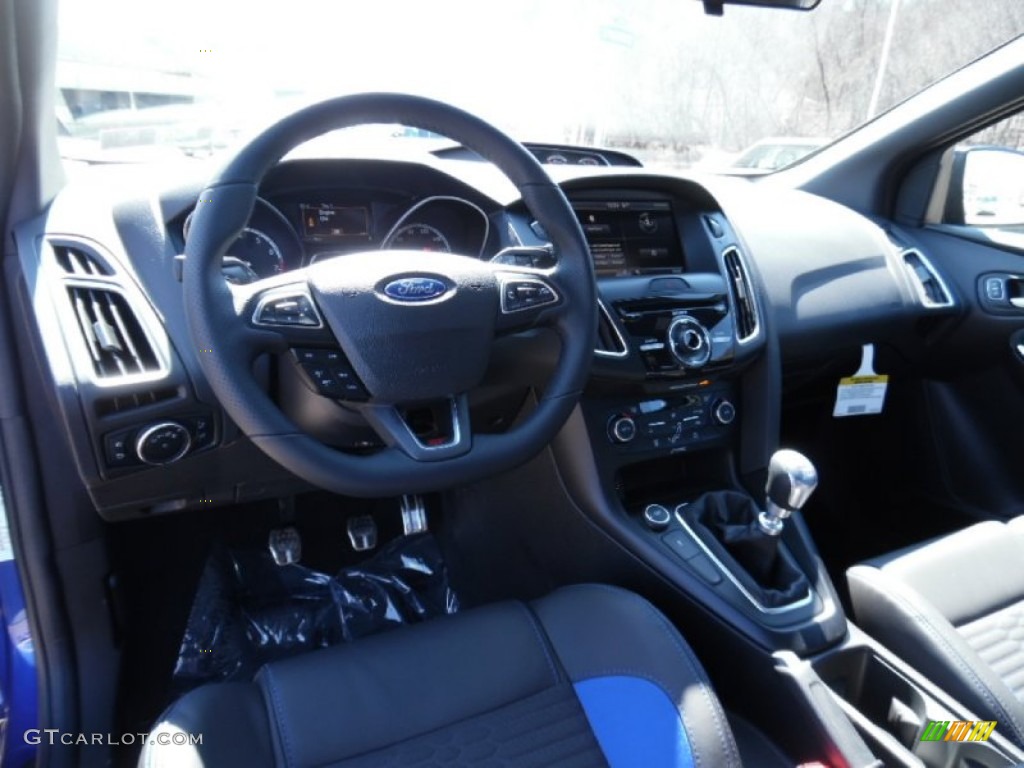 2015 Focus ST Hatchback - Performance Blue / ST Performance Blue/Charcoal Black Recaro Sport Seats photo #12
