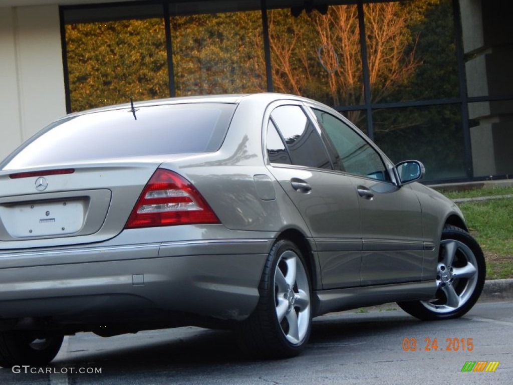 2005 C 230 Kompressor Sedan - Desert Silver Metallic / Black photo #28