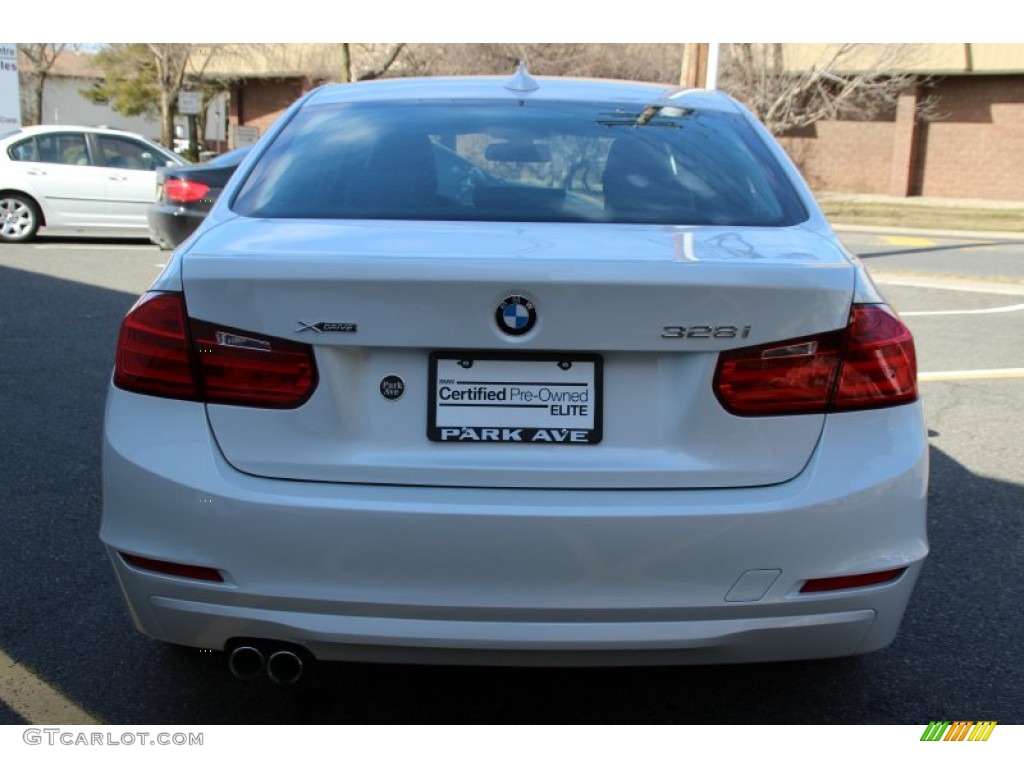 2015 3 Series 328i xDrive Sedan - Mineral White Metallic / Black photo #4