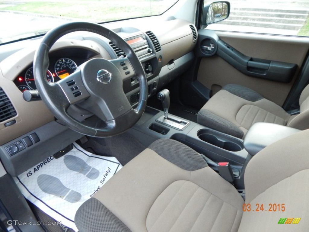 2005 Xterra SE - Night Armor Pearl / Desert/Graphite photo #16