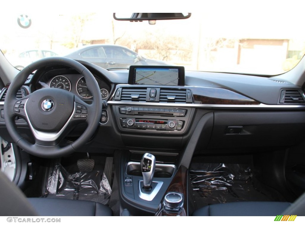2015 3 Series 328i xDrive Sedan - Mineral White Metallic / Black photo #15