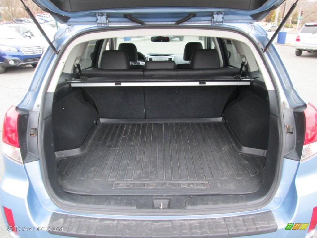 2010 Subaru Outback 2.5i Limited Wagon Trunk Photo #102492567