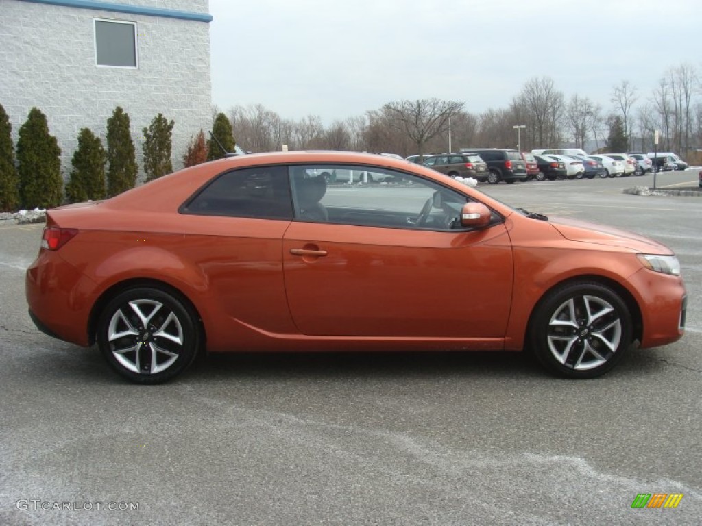 2010 Forte Koup SX - Copperhead / Black Sport photo #8