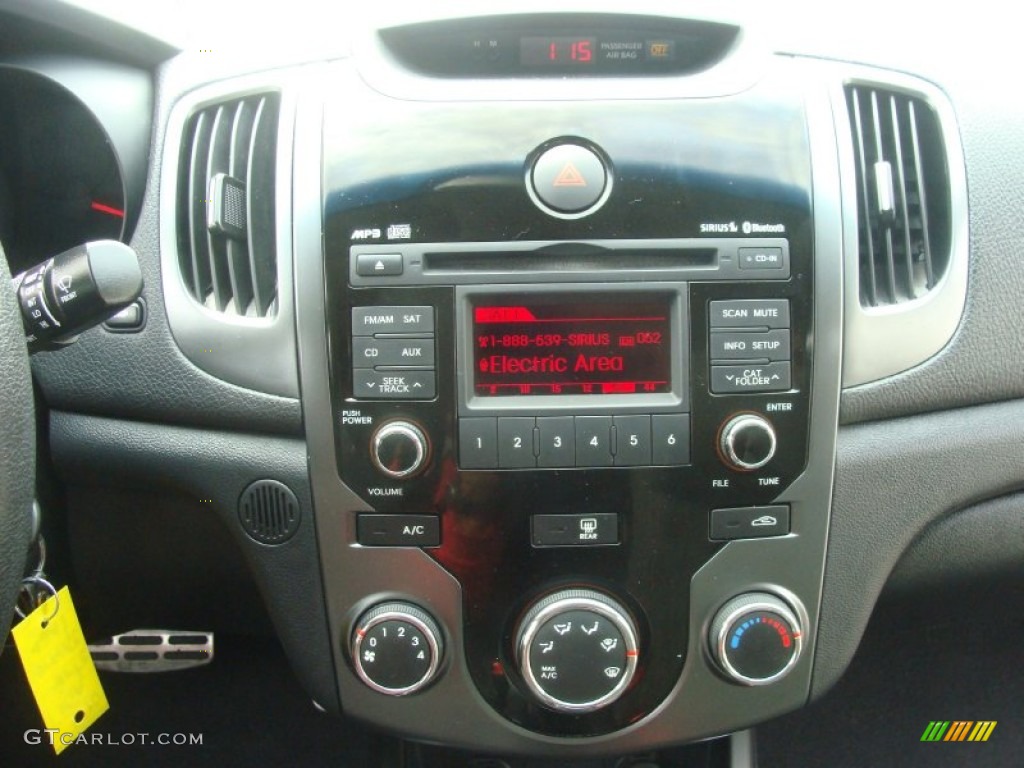 2010 Forte Koup SX - Copperhead / Black Sport photo #21