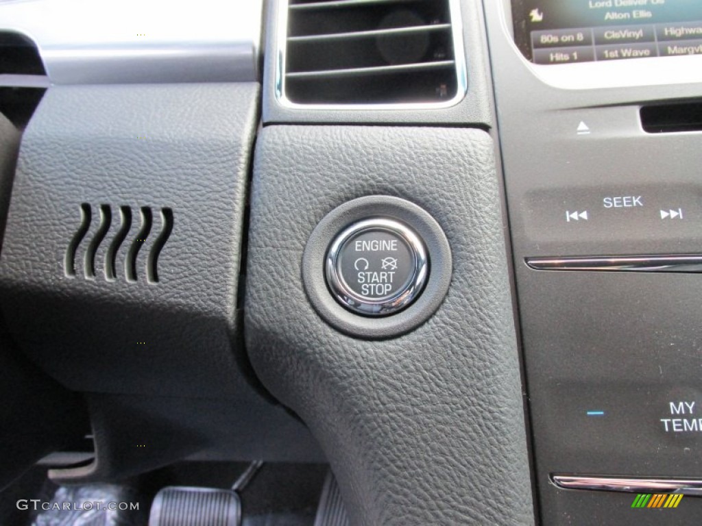 2015 Taurus SEL - Magnetic Metallic / Charcoal Black photo #29